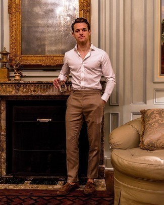 С чем носить коричневые замшевые лоферы мужчине