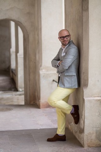 С чем носить коричневые замшевые монки