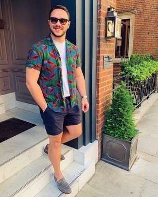 С чем носить коричневые солнцезащитные очки мужчине