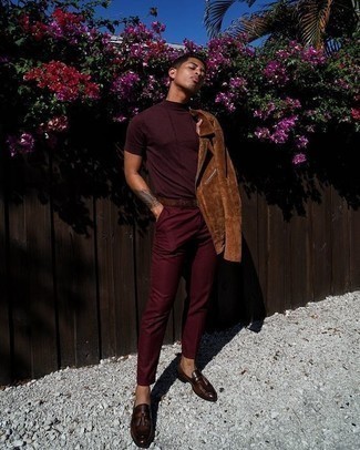 Какие косухи носить с коричневыми лоферами с кисточками