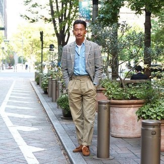 Какие брюки карго носить с коричневыми лоферами с кисточками