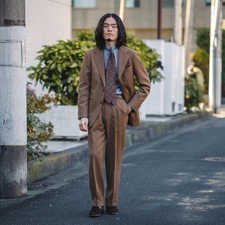 Какие костюмы носить с коричневыми лоферами с кисточками