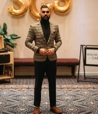 Как носить коричневую водолазку с бежевым пиджаком мужчине