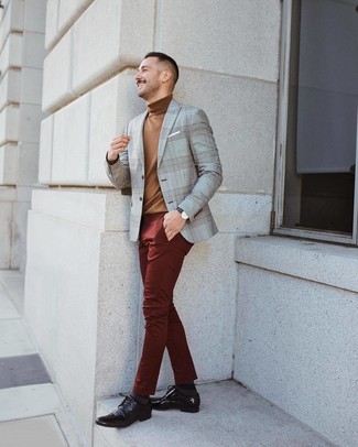 Какие пиджаки носить с коричневой водолазкой мужчине