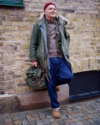 Какие джинсы носить с коричневой водолазкой мужчине