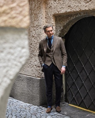 С чем носить коричневое шерстяное пальто мужчине