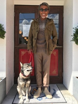 С чем носить коричневые шерстяные классические брюки мужчине