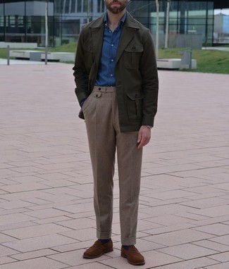 С чем носить коричневые шерстяные классические брюки мужчине