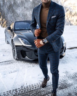 С чем носить коричневую шерстяную водолазку мужчине