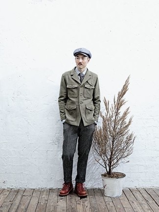 Какие классические рубашки носить с коричневыми рабочими ботинками мужчине