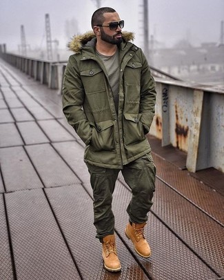 Какие парки носить с коричневыми рабочими ботинками мужчине