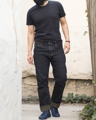 С чем носить коричневый плетеный браслет мужчине