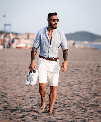 С чем носить коричневый плетеный ремень из плотной ткани мужчине