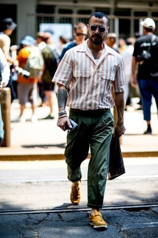 С чем носить коричневый кожаный плетеный ремень мужчине