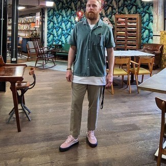 С чем носить коричневый кожаный плетеный браслет мужчине