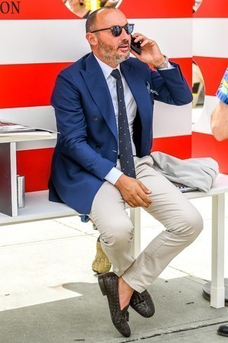 С чем носить коричневые плетеные лоферы мужчине