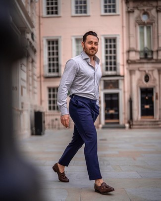 С чем носить коричневые плетеные лоферы мужчине