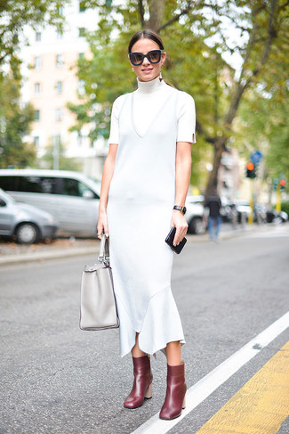 С чем носить темно-красные ботильоны