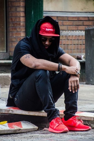 С чем носить темно-красную бейсболку мужчине