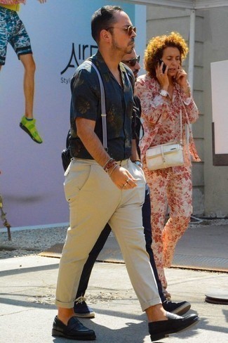 С чем носить темно-красный браслет из бисера мужчине