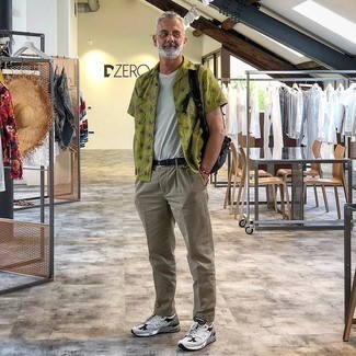 С чем носить темно-красный браслет мужчине