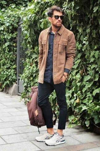 С чем носить темно-красный рюкзак из плотной ткани мужчине