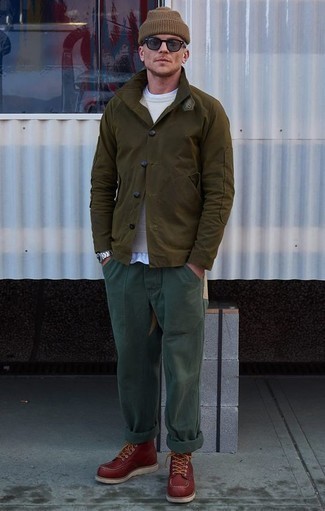 С чем носить темно-красные повседневные ботинки мужчине