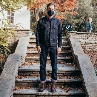 С чем носить темно-красные повседневные ботинки мужчине