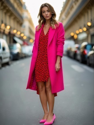 С чем носить темно-красное платье