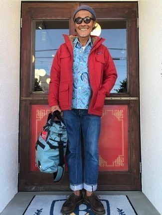 С чем носить темно-красную полевую куртку