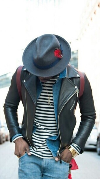 С чем носить темно-красный кожаный рюкзак мужчине