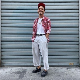 С чем носить темно-красную рубашку с длинным рукавом мужчине лето