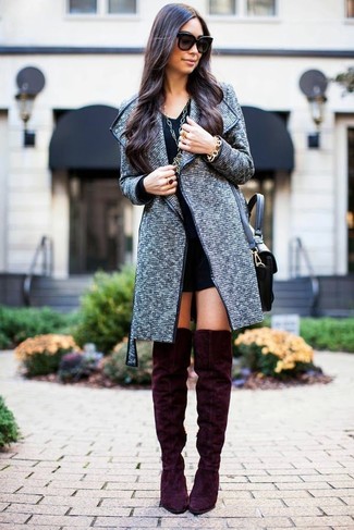 Какое пальто носить с темно-красными ботфортами