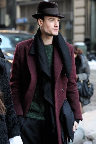 С чем носить темно-красное длинное пальто
