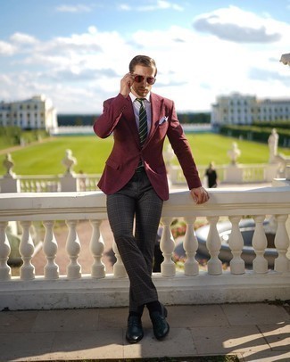 С чем носить темно-красные солнцезащитные очки мужчине