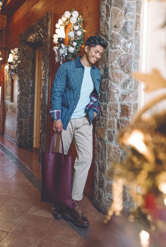 С чем носить темно-красную большую сумку мужчине