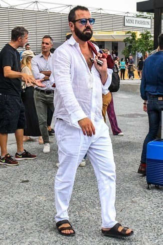 С чем носить темно-красную большую сумку мужчине