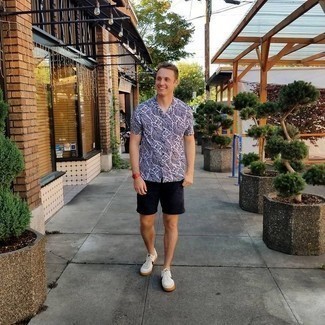 С чем носить темно-красные часы мужчине