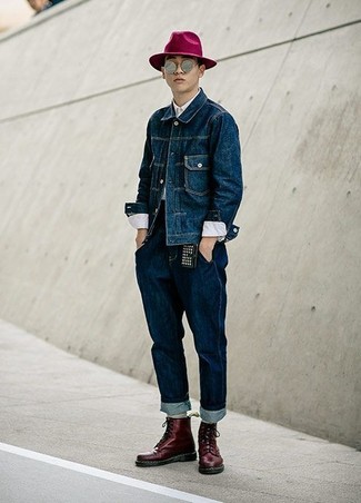 С чем носить темно-красную шерстяную шляпу мужчине