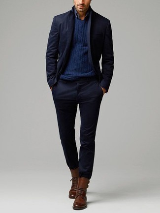 Как носить вязаный свитер с повседневными ботинками мужчине