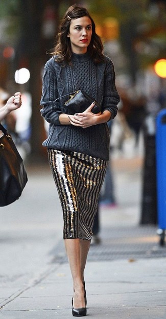 Как носить вязаный свитер с юбкой-карандаш