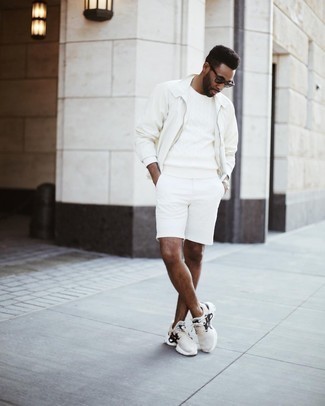 Как носить вязаный свитер с шортами мужчине