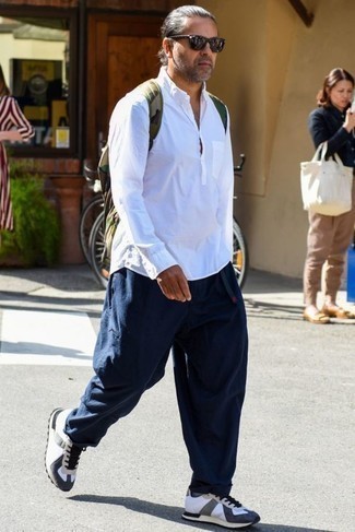 С чем носить рюкзак с камуфляжным принтом мужчине