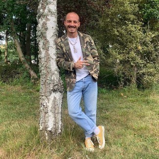 С чем носить пиджак с камуфляжным принтом мужчине