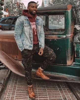 С чем носить брюки с камуфляжным принтом мужчине