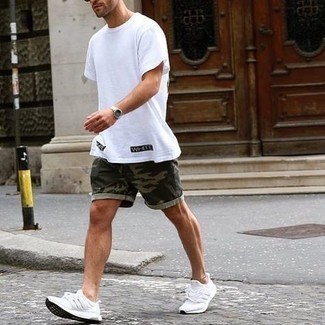 С чем носить шорты с камуфляжным принтом мужчине