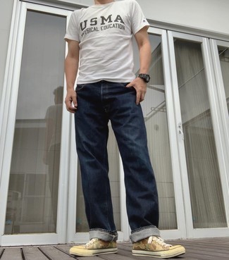 С чем носить кеды с камуфляжным принтом мужчине