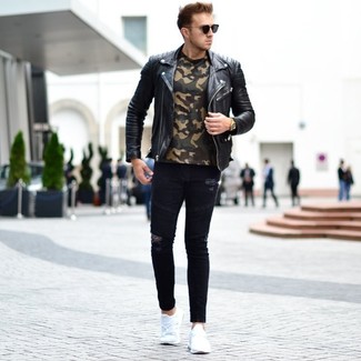 С чем носить футболку с камуфляжным принтом мужчине