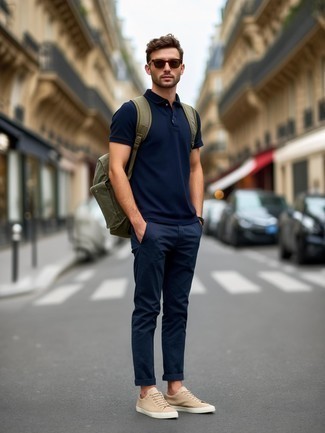 С чем носить сумку из плотной ткани мужчине