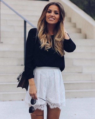 С чем носить сумку из плотной ткани женщине